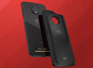 「moto z3」と「5G moto mod」